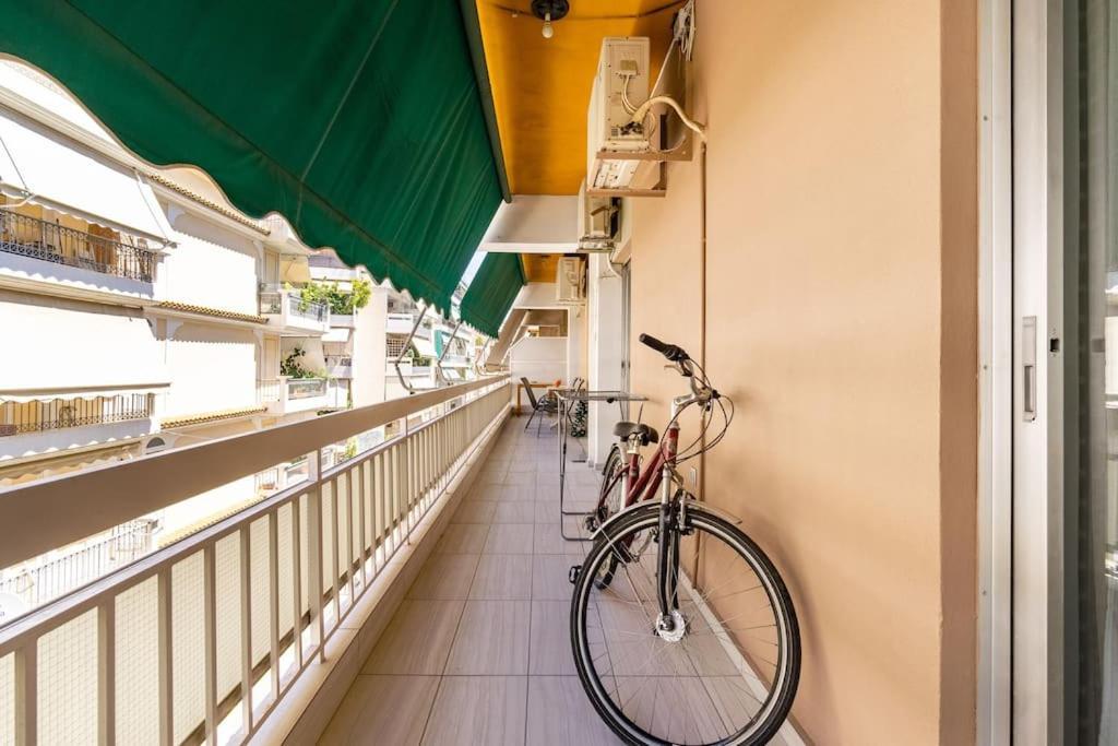 Urban Grey Apartment เอเธนส์ ภายนอก รูปภาพ