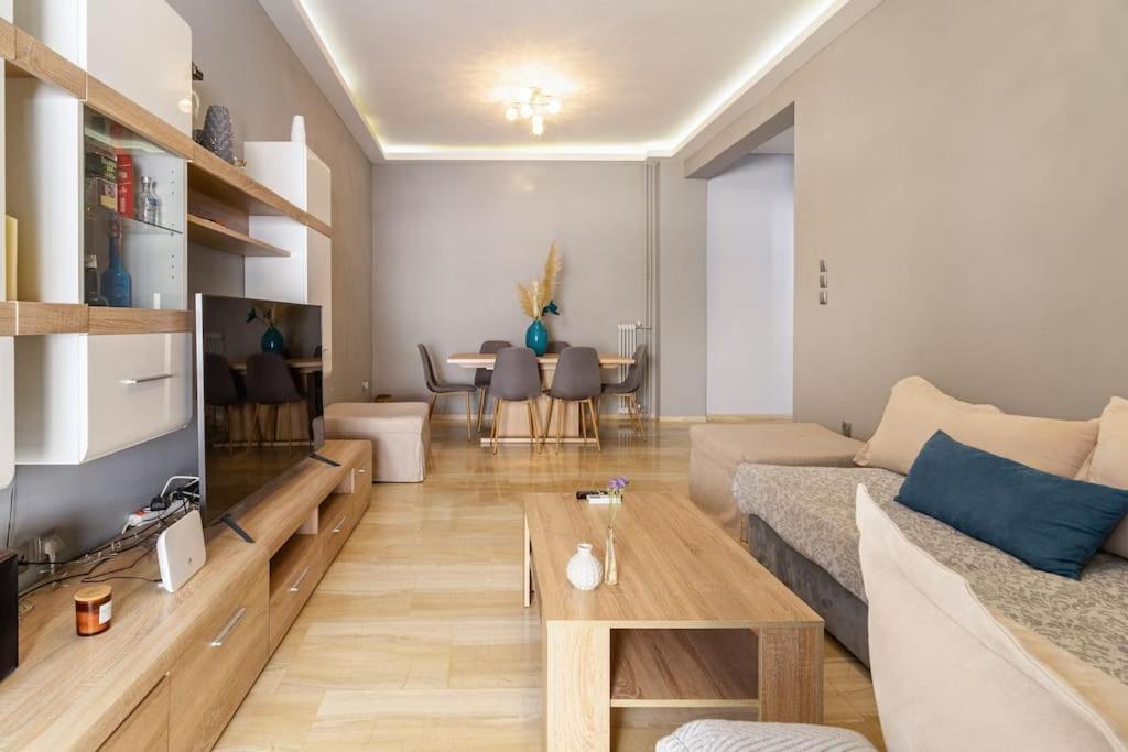 Urban Grey Apartment เอเธนส์ ภายนอก รูปภาพ