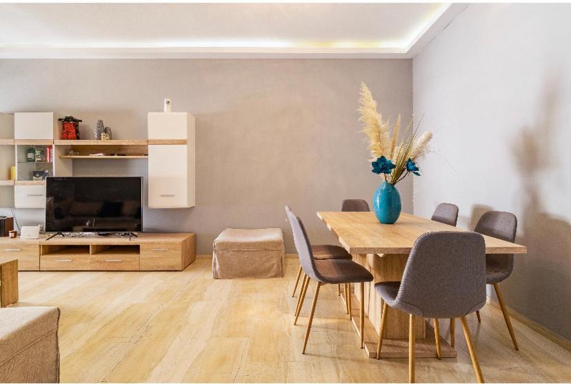 Urban Grey Apartment เอเธนส์ ภายนอก รูปภาพ